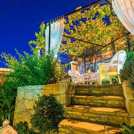 Homestay Cunda Esen