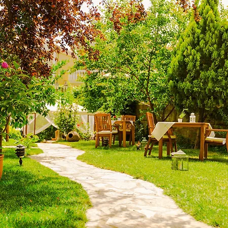 Cunda Esen Homestay *