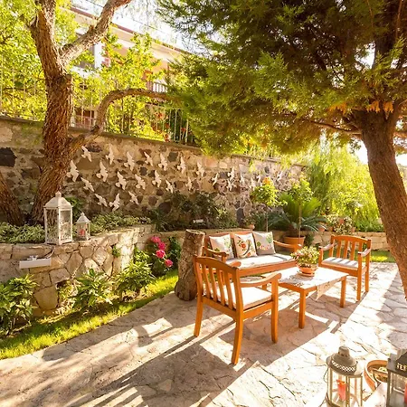 Homestay Cunda Esen