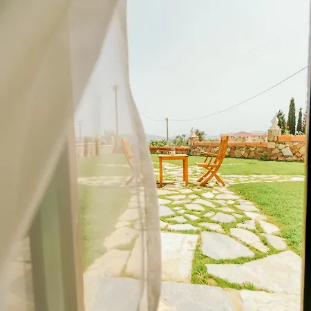 Cunda Esen Homestay *